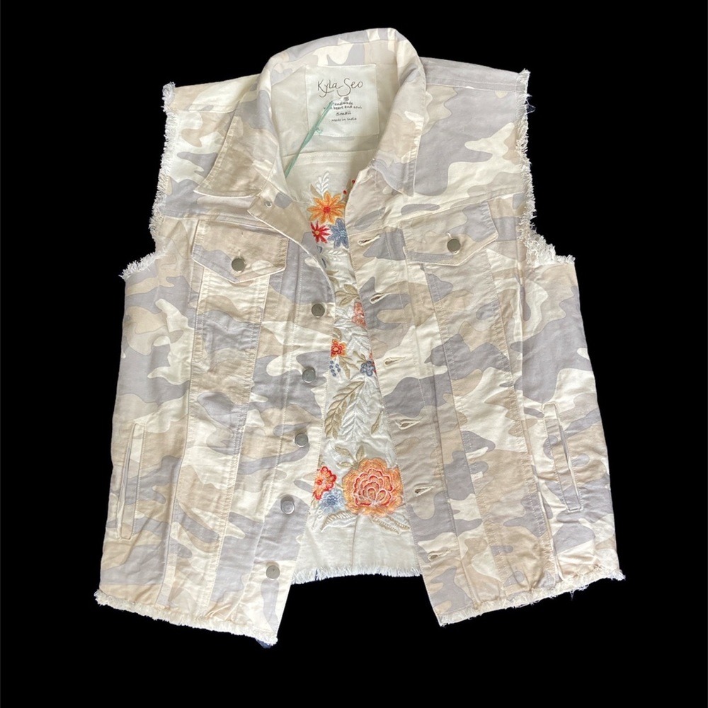Anthropologie Vest Boho Distressed Embroidered Camo Western Cotton Festival sml